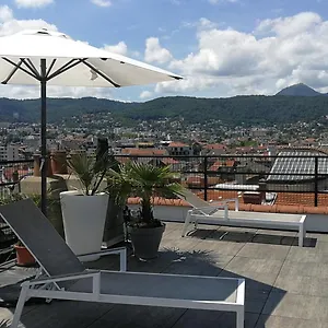 5&5 Rooftop Bed & Breakfast