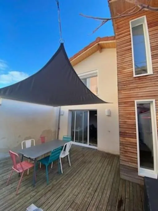 Apartment Maison Duplex Avec Terrasse Proche De La Gare Sncf Clermont-Ferrand