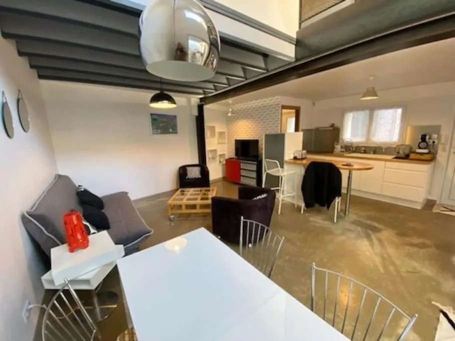 Maison Duplex Avec Terrasse Proche De La Gare Sncf Clermont-Ferrand France